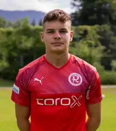 Laurin Demolli bleibt in Rosenheim