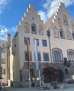 Flaggen am Rathaus