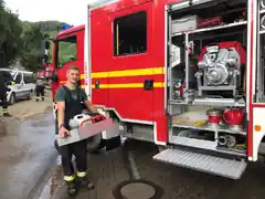 100 Kräfte erschöpft und wohlbehalten zurück