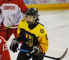 Eine starke Eishockey-Lady der Starbulls