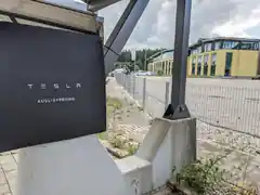 Tesla kommt nach Haag