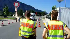 Mit gefälschten Papieren an der Grenze