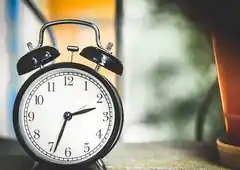 Wer hat an der Uhr gedreht?