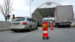 Schleusung und falsche Dokumente