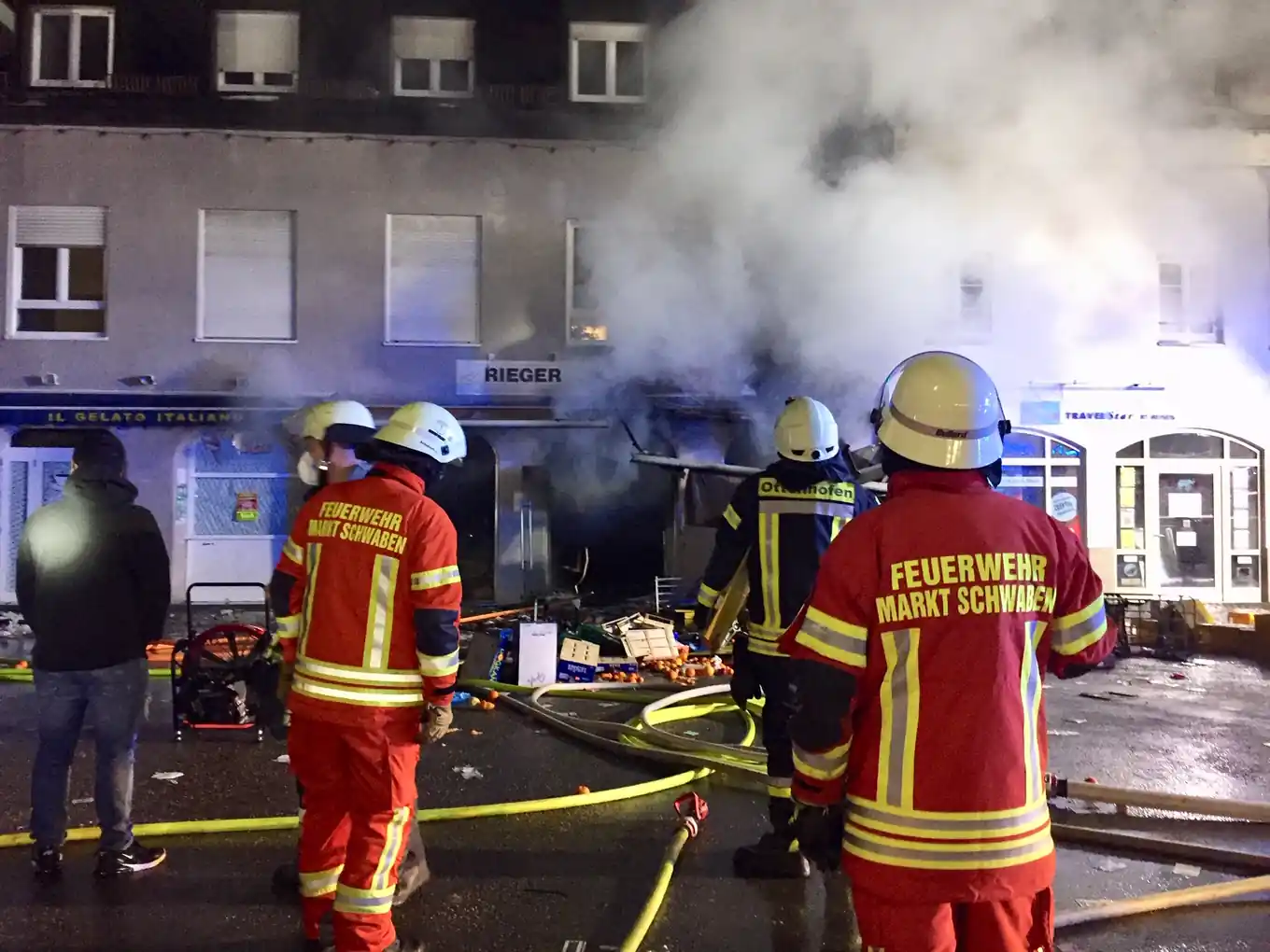 Zwei verheerende Feuer in einer Nacht