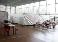 Zwei Sporthallen werden geräumt