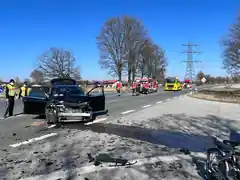 Schwerer Auffahrunfall auf der B15