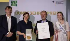 Bundesehrenpreis für Bauer