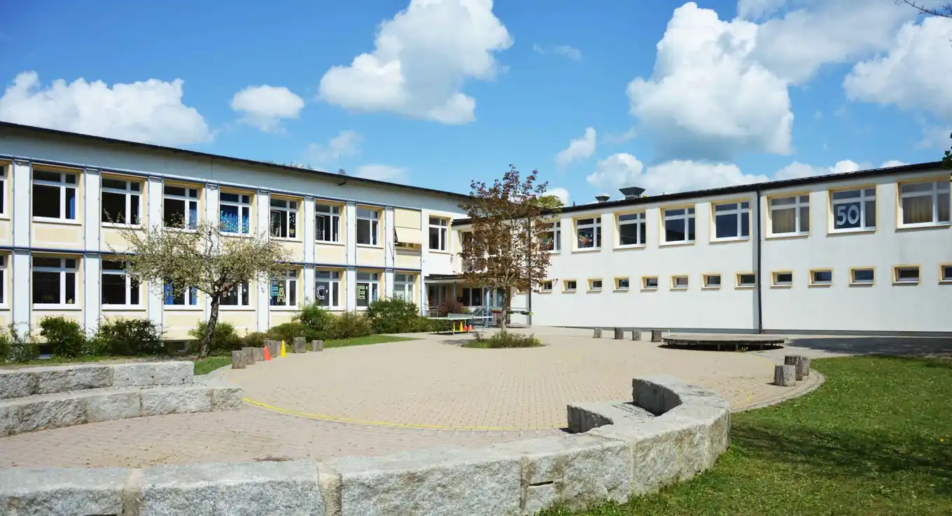 Mehr Betreuung, strikte Regeln