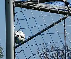 Haag siegt in turbulentem Spiel mit 3:0