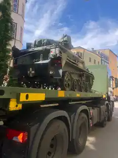 „Panzer-Einsatz“ hinter der Frauenkirche