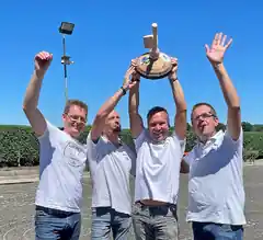 Da ist das Ding: Meggle Bulls siegen in Pfaffing