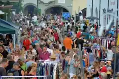 Nachtflohmarkt: Alles steht in den Startlöchern