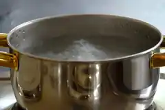 Wasser weiterhin abkochen