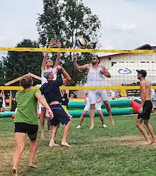 Über 300 Volleyball-Begeisterte im Lindenpark