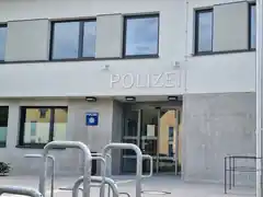 Einbrecher durchwühlen Haus in Amerang