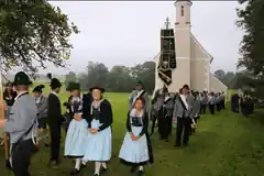 Bittgang des Trachtenvereins