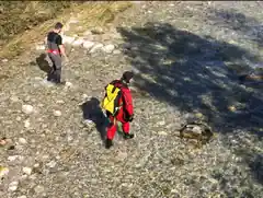 Taucher suchten mittags die Prien ab