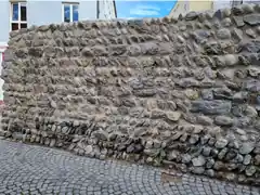 Im Blick: Stadtmauer braucht kein Gerüst mehr