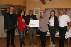 Rotary und Chor „Zappndudap“ unterstützen Stiftung