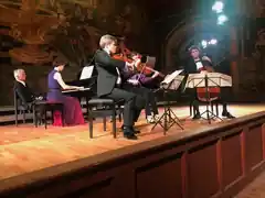Außerordentliche Darbietung klassischer Musik
