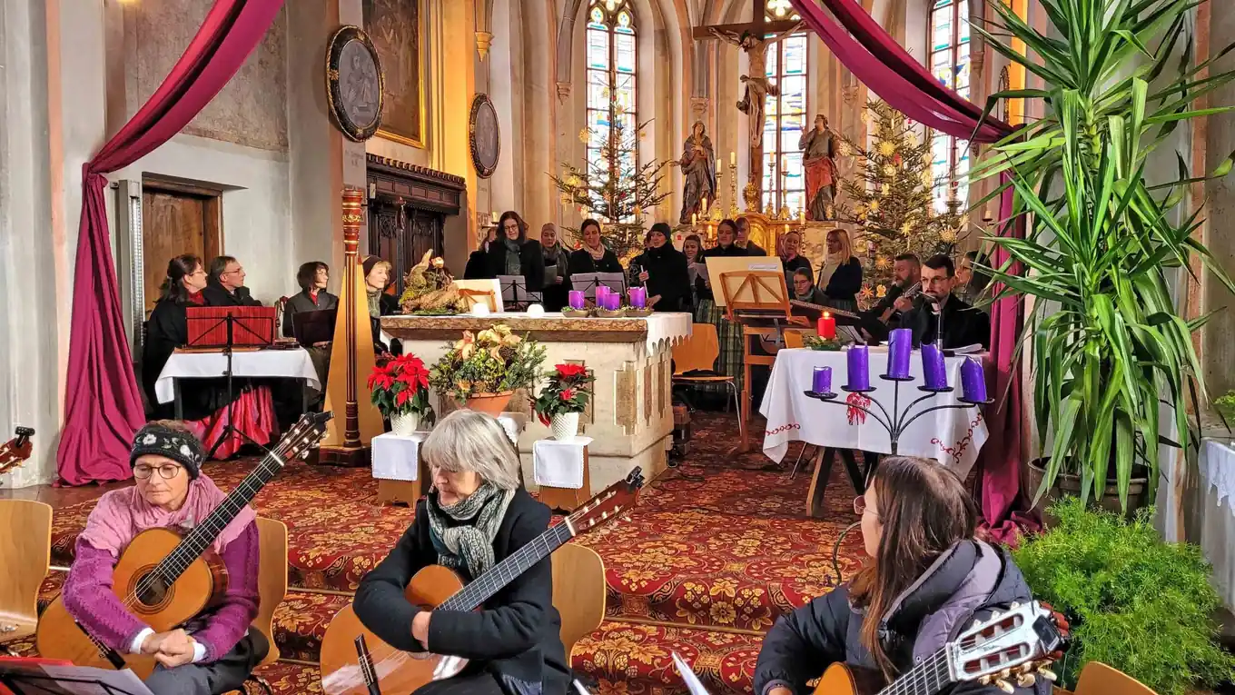 Eiselfinger Advent leuchtet