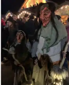 Die Perchten und der Nikolaus