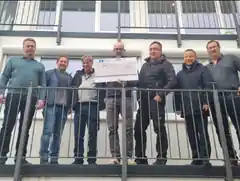 Wichtige Spende: Tafel-Verantwortlicher sichtlich gerührt