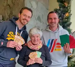 Sie geben Weihnachtsfreude weiter …