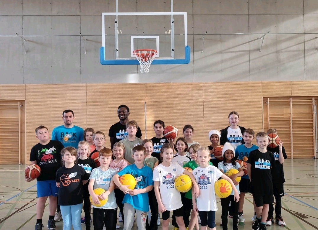 BasketballMinis zeigten Freude am Ballspiel Wasserburger Stimme