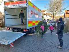 Tolle Ausbeute: 250 Christbäume eingesammelt
