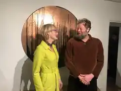 Raum für Deutungen mit sinnlicher Kunst