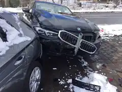 Sonntagmittag drei Autos geschrottet