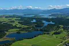 Gemeinsam um den Hartsee wandern