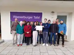 Hand in Hand: Hilfe für die Helfer