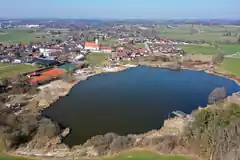 Ein sonniger Wintertag aus der Luft