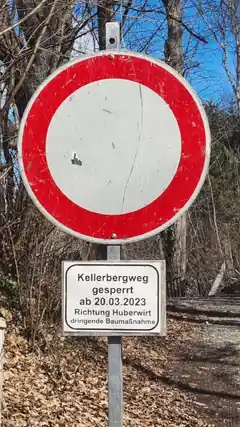 Hang gerutscht, Asphalt abgesackt
