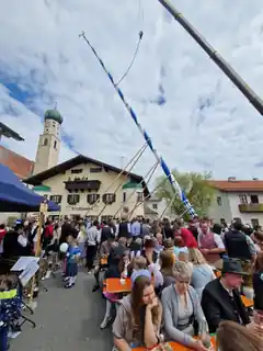 Rechtmehring hat ein neues Traditionsstangerl