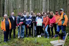 600 Bäume gepflanzt