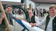In Rekordzeit stand das Traditionsstangerl
