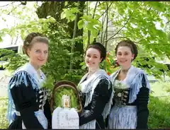 Trachtler pilgerten nach Maria Eck