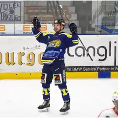 Verteidiger Max Čejka bleibt ein Löwe