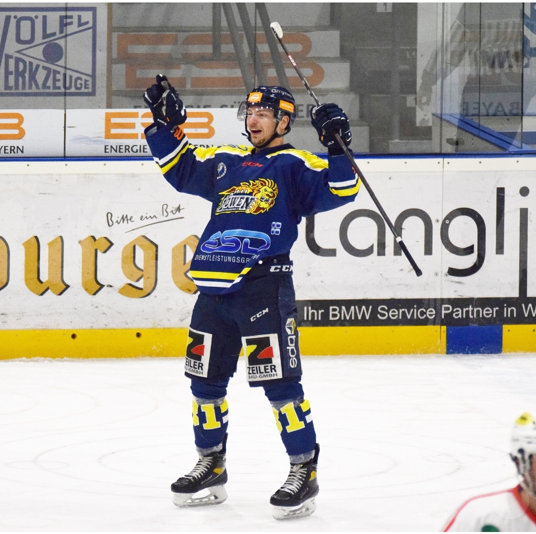 Verteidiger Max Čejka bleibt ein Löwe Wasserburger Stimme Die erste