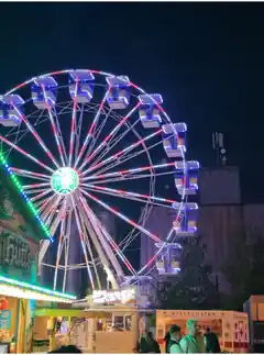 Der Zauber des Riesenrads auf dem Frühlingsfest