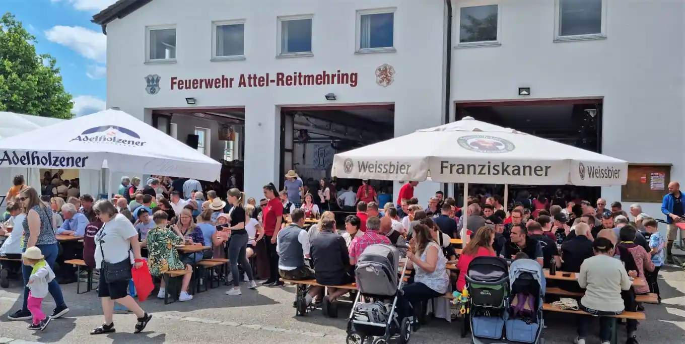 Traditionelles Gartenfest