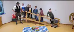 Besuch zeigte sein Hobby
