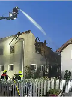 Das Zuhause stand in Flammen