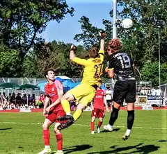 Ein Fußball-Fest mit 2300 Zuschauern