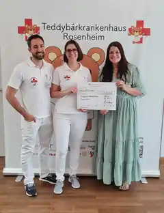 Pupulino feierte: Teddybärenkrankenhaus unterstützt