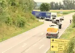 In Griesstätt: Pkw gegen Lkw